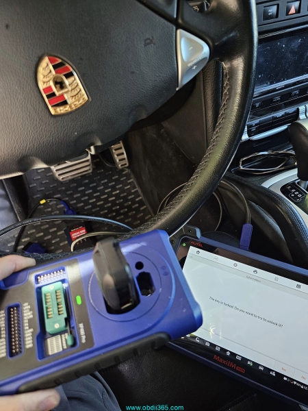 Autel IM608 Adds Porsche Cayenne 2005 Key via OBD