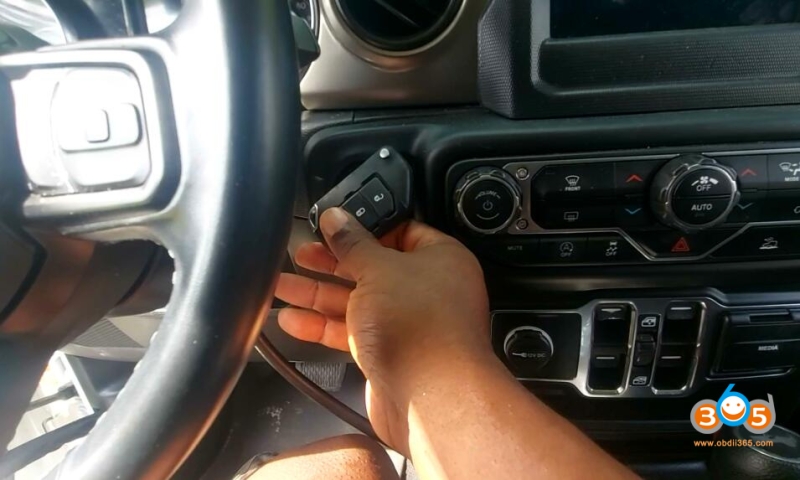 Tips to Program Jeep Gladiator Wrangler Proximity Key with Autel IM608