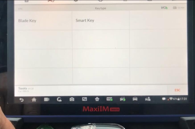 Autel IM608 Program Toyota Prius 2011 All Keys Lost via OBD