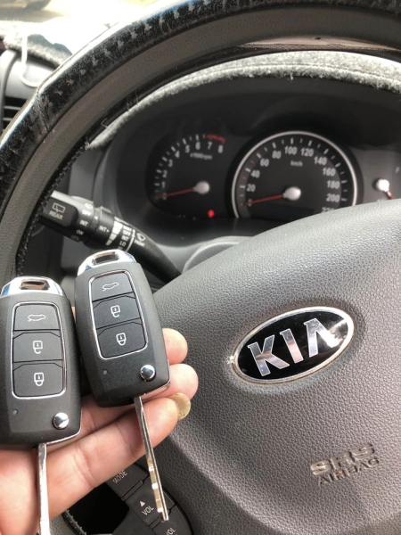 Autel KM100 Program 2013 Kia Carnival Key Success